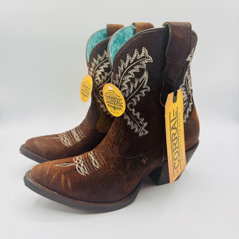 Corral Lamb Embroidery Boots Women's Size 7 Brown Distressed Leather Bootie